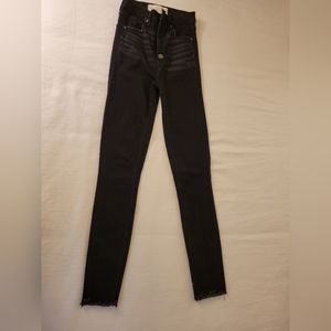 Abercrombie & Fitch Ultra High Rise Skinny Jeans